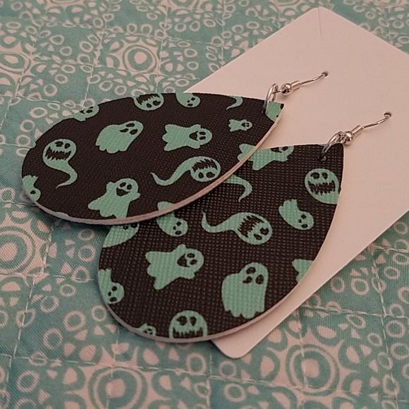 Faux Leather Halloween Ghost Earrings - Picture 2 of 3